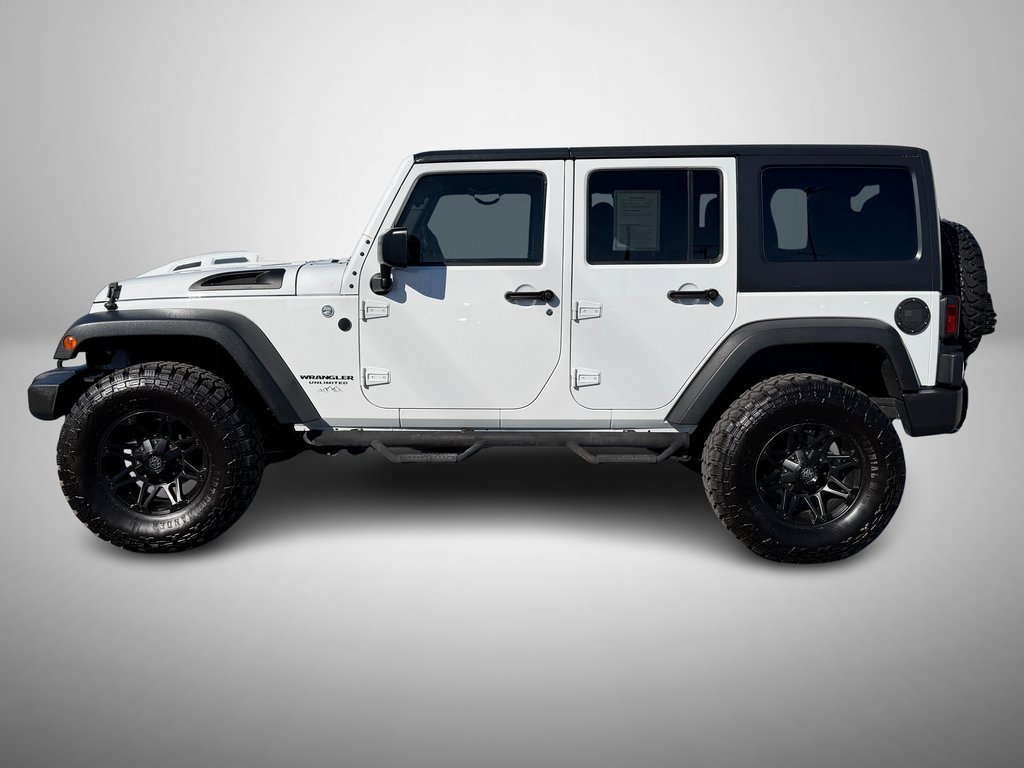 Used 2015 Jeep Wrangler Unlimited Rubicon w/ Connectivity Group image 5
