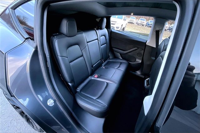 Used 2021 Tesla Model Y Long Range image 23