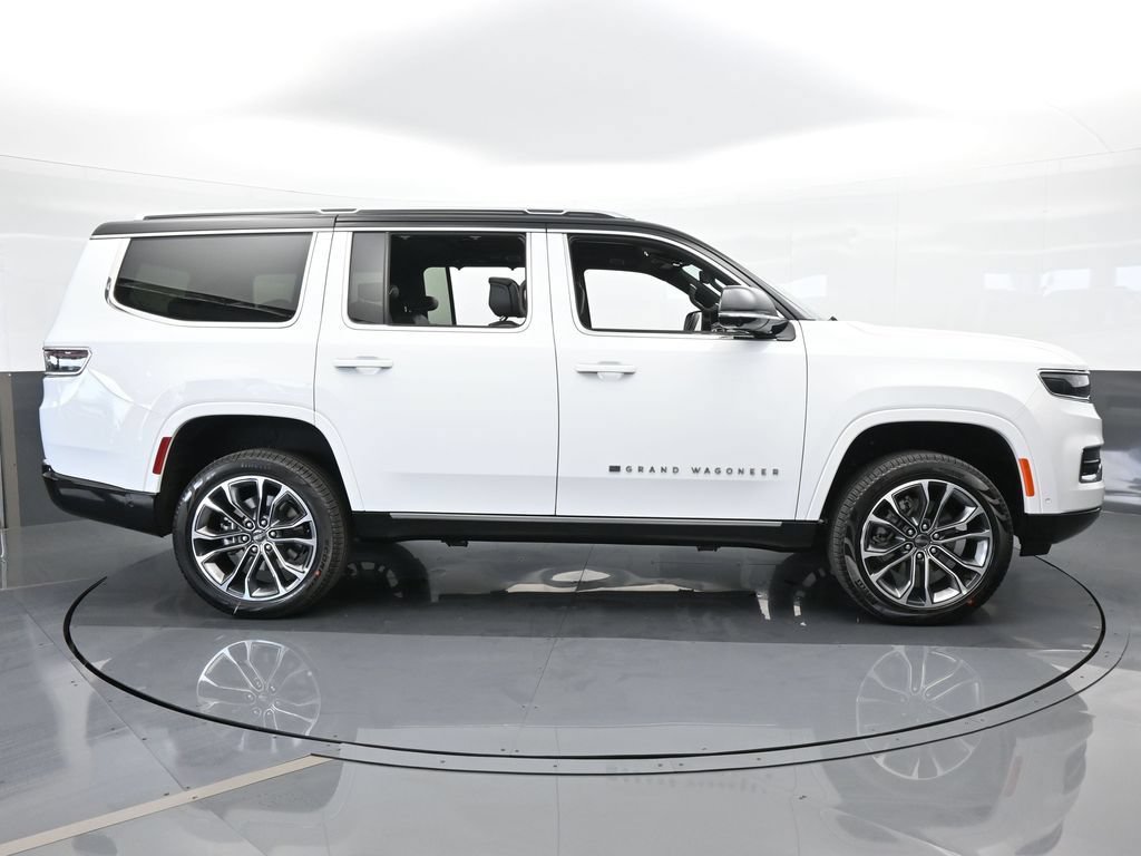 Used 2024 Jeep Grand Wagoneer Series III AWD/4WD image 7