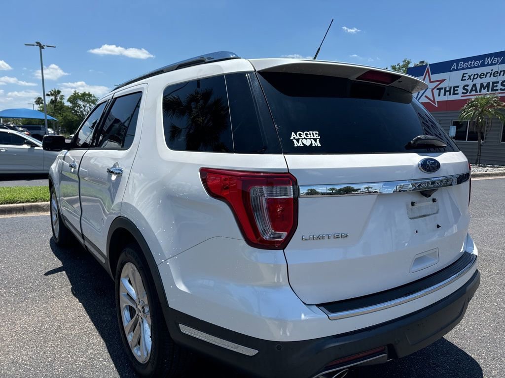 Used 2018 Ford Explorer Limited FWD image 3