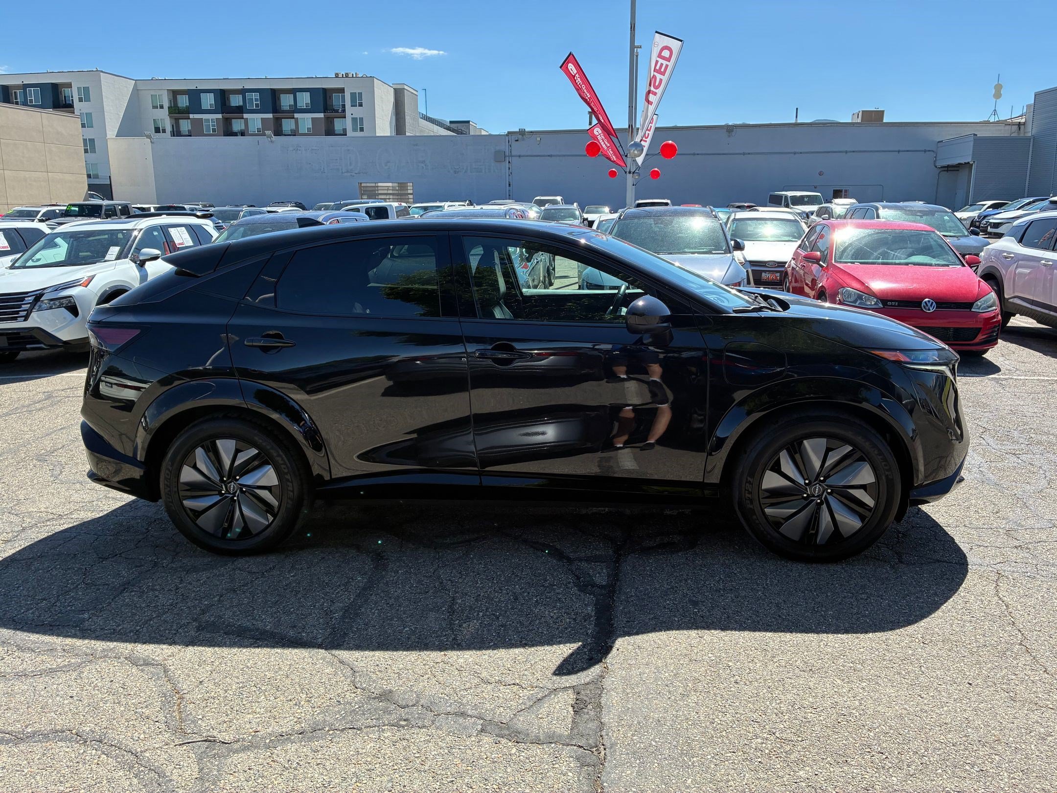 Used 2025 Nissan Ariya AWD image 2