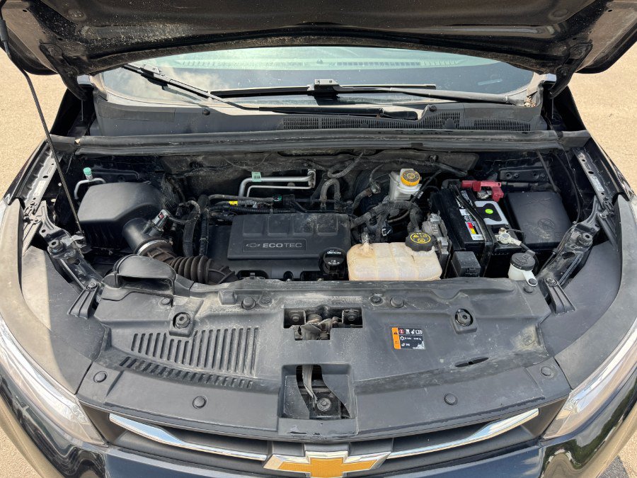 Used 2020 Chevrolet Trax LS FWD image 24