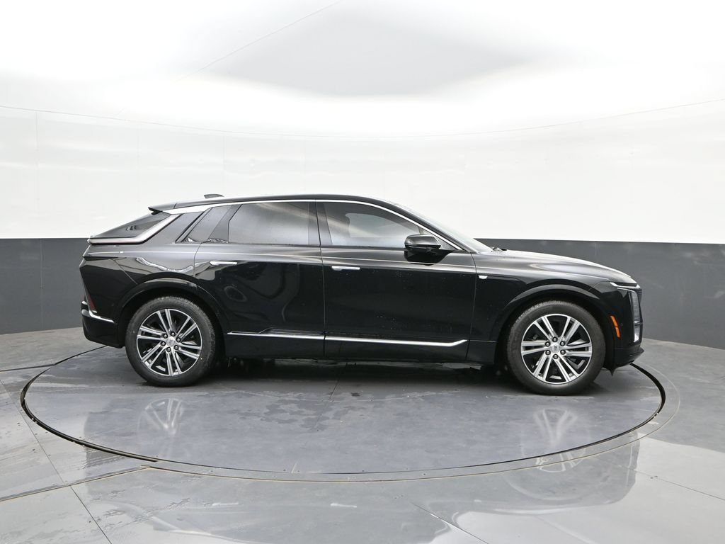 Used 2024 Cadillac Lyriq Luxury w/ LPO, Floor Liner Package RWD image 24