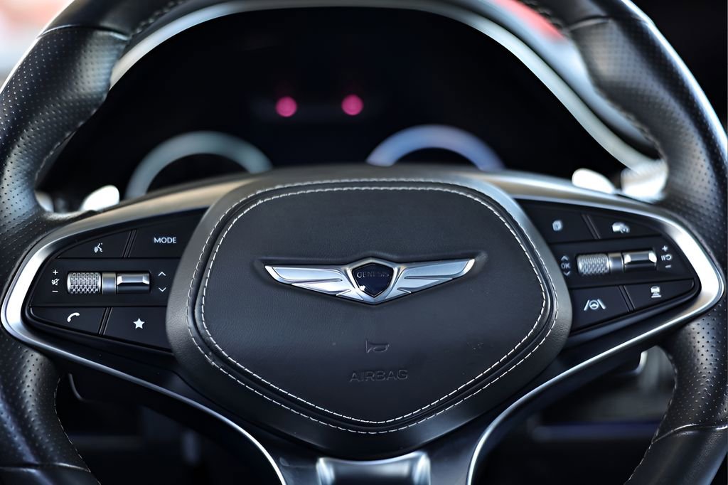 Used 2023 Genesis GV70 2.5T w/ Sport Prestige Package image 40