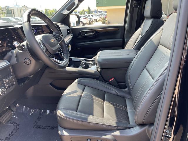 Used 2026 Chevrolet Suburban High Country w/ Sun And Tow Package AWD/4WD image 11