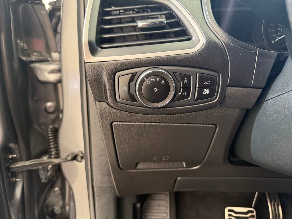 Used 2023 Ford Edge ST-Line image 26