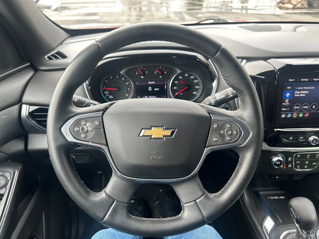 Used 2023 Chevrolet Traverse LT image 24