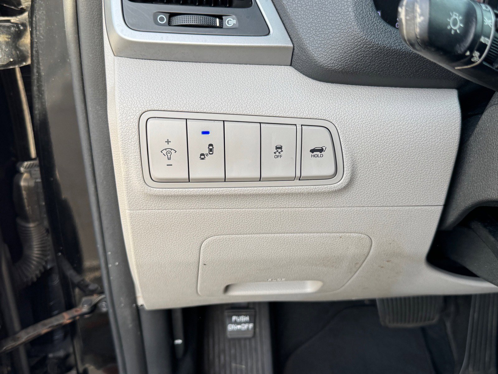 Used 2016 Hyundai Tucson Sport FWD image 17