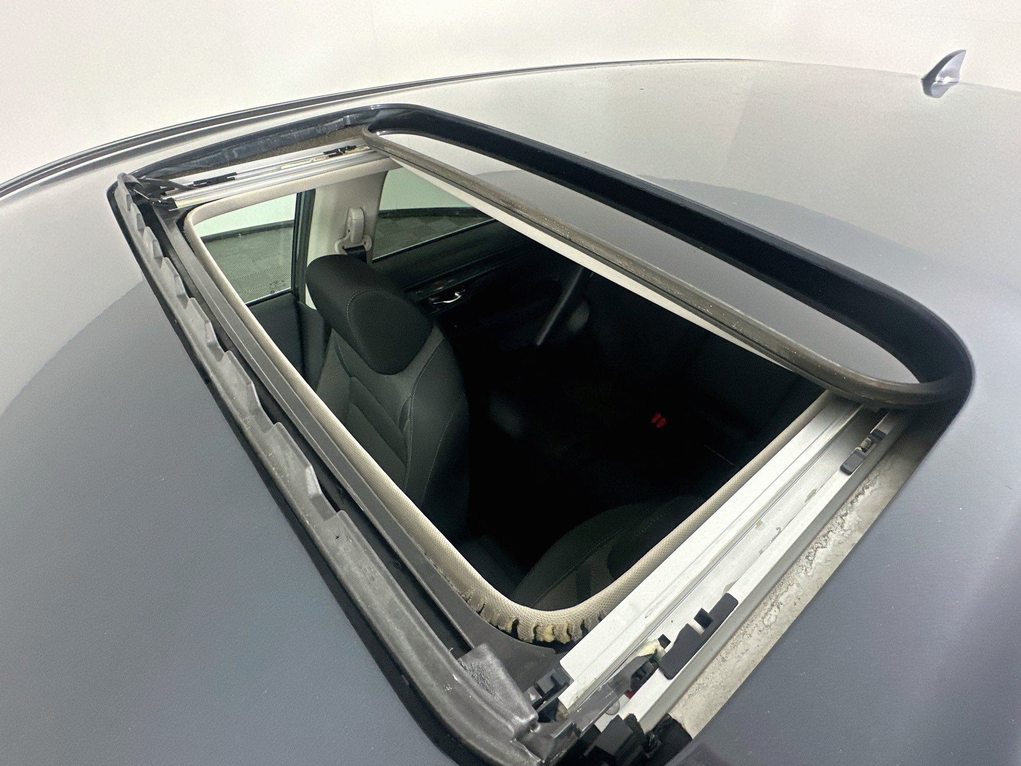 Used 2024 Honda CR-V EX image 25