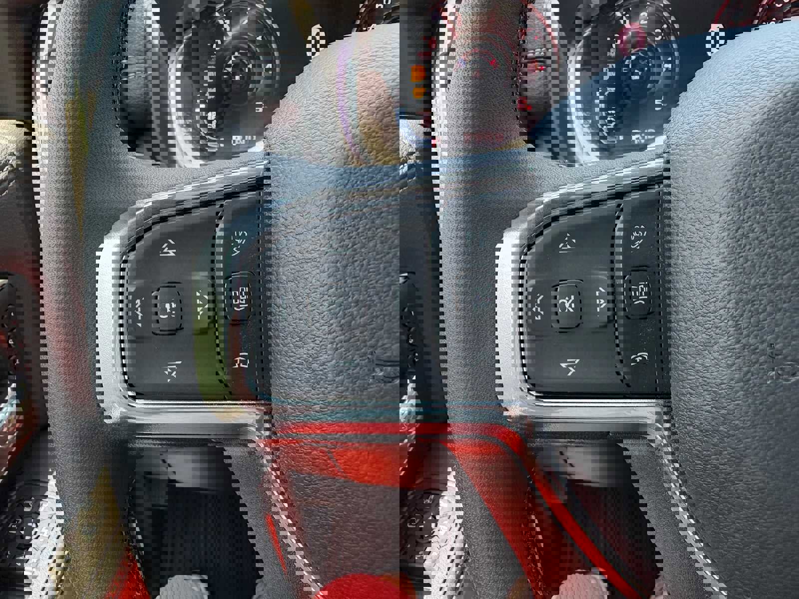 New 2025 RAM 3500 Laramie image 32
