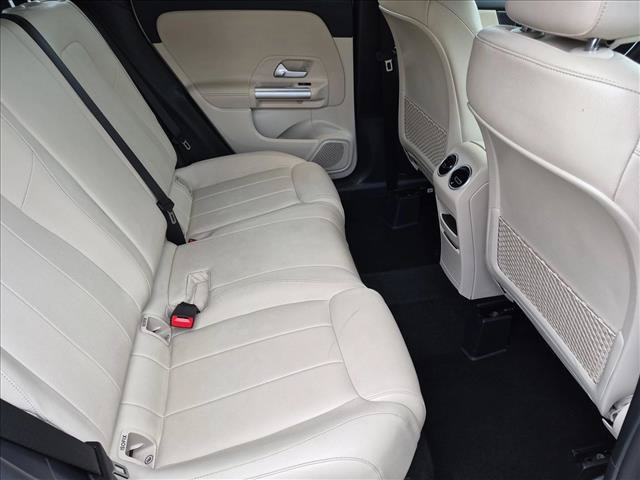 Used 2025 Mercedes-Benz GLA 250 4MATIC image 19