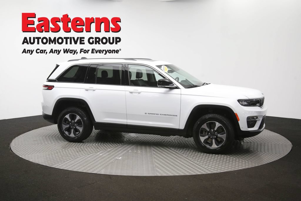 Used 2022 Jeep Grand Cherokee Limited 4xe w/ Luxury Tech Group II AWD/4WD image 50