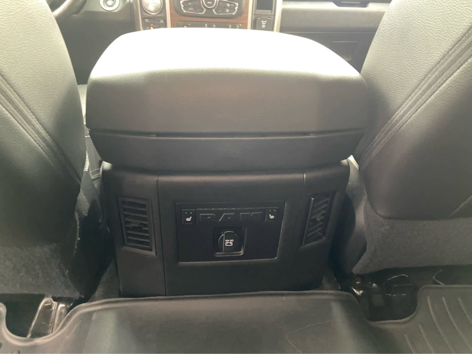 Used 2018 RAM 1500 Laramie w/ Convenience Group image 15