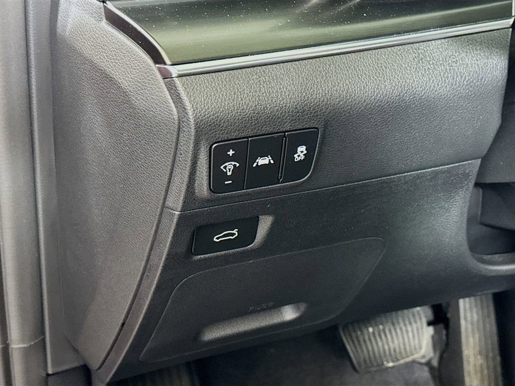 Used 2024 Kia K5 GT w/ GT1 Package image 10