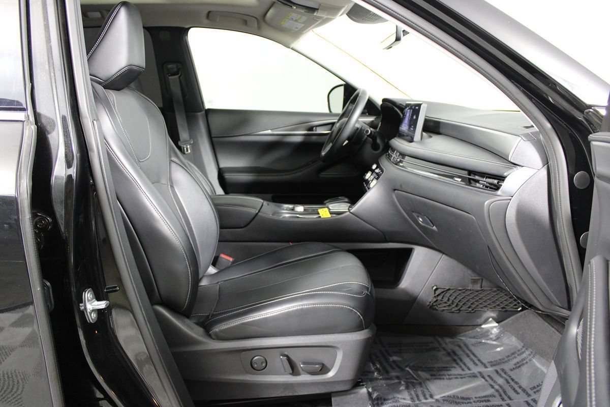 Used 2023 INFINITI QX60 Luxe w/ Cargo Package AWD/4WD image 19