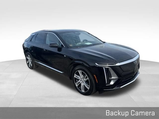 Used 2024 Cadillac Lyriq Tech w/ LPO, Floor Liner Package AWD/4WD image 5