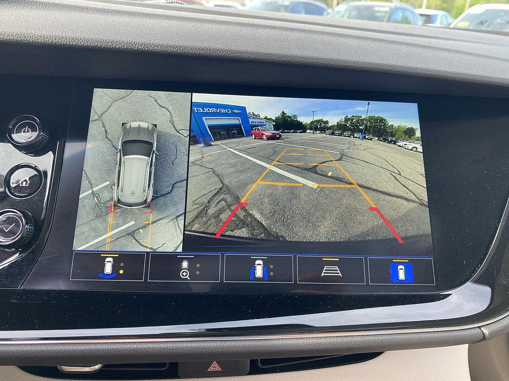 Used 2023 Buick Envision Avenir AWD/4WD image 28