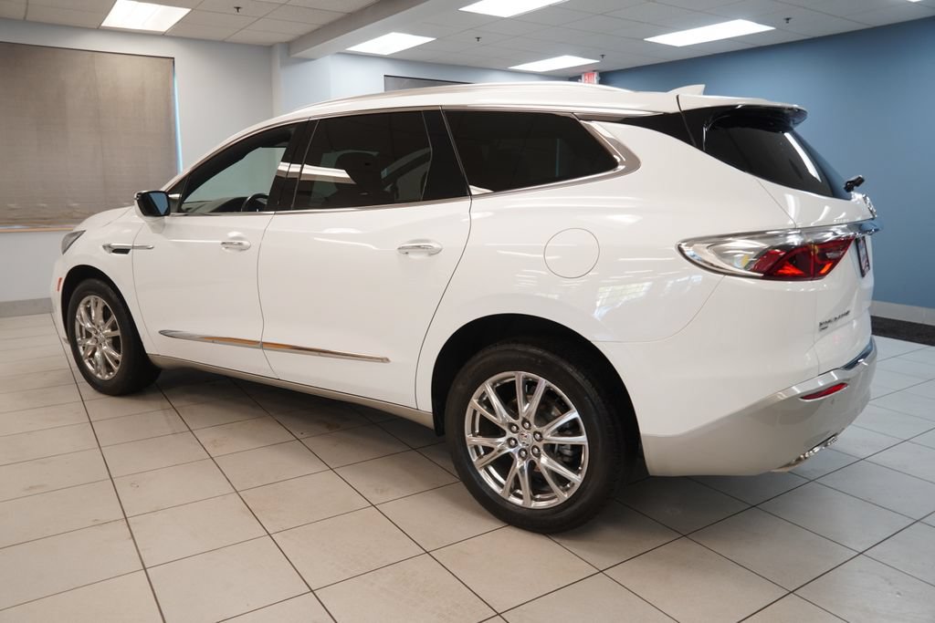 Used 2023 Buick Enclave Essence w/ Experience Buick Package AWD/4WD image 8