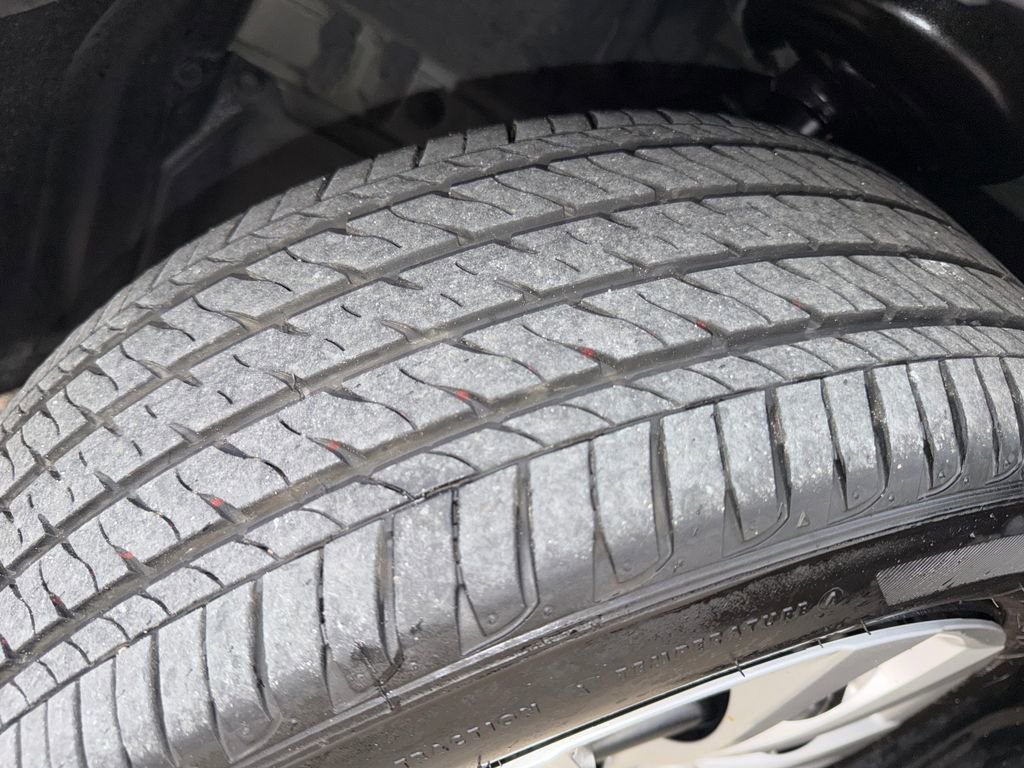 Used 2025 Toyota Corolla LE image 30