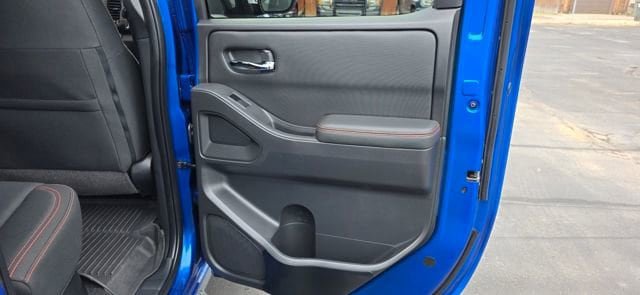 Used 2024 Nissan Frontier PRO-4X w/ Technology Package AWD/4WD image 12