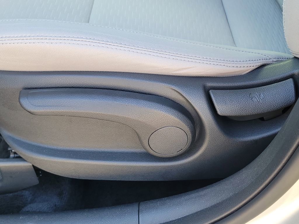 Used 2020 Hyundai Tucson SE image 25