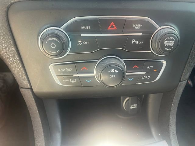 Used 2019 Dodge Charger SXT image 23