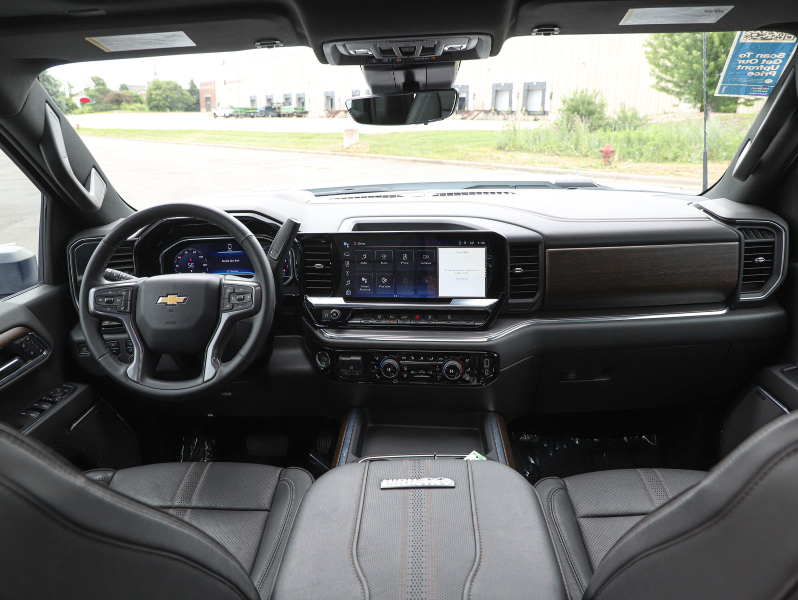 Used 2024 Chevrolet Silverado 3500 High Country w/ High Country Premium Package AWD/4WD image 16
