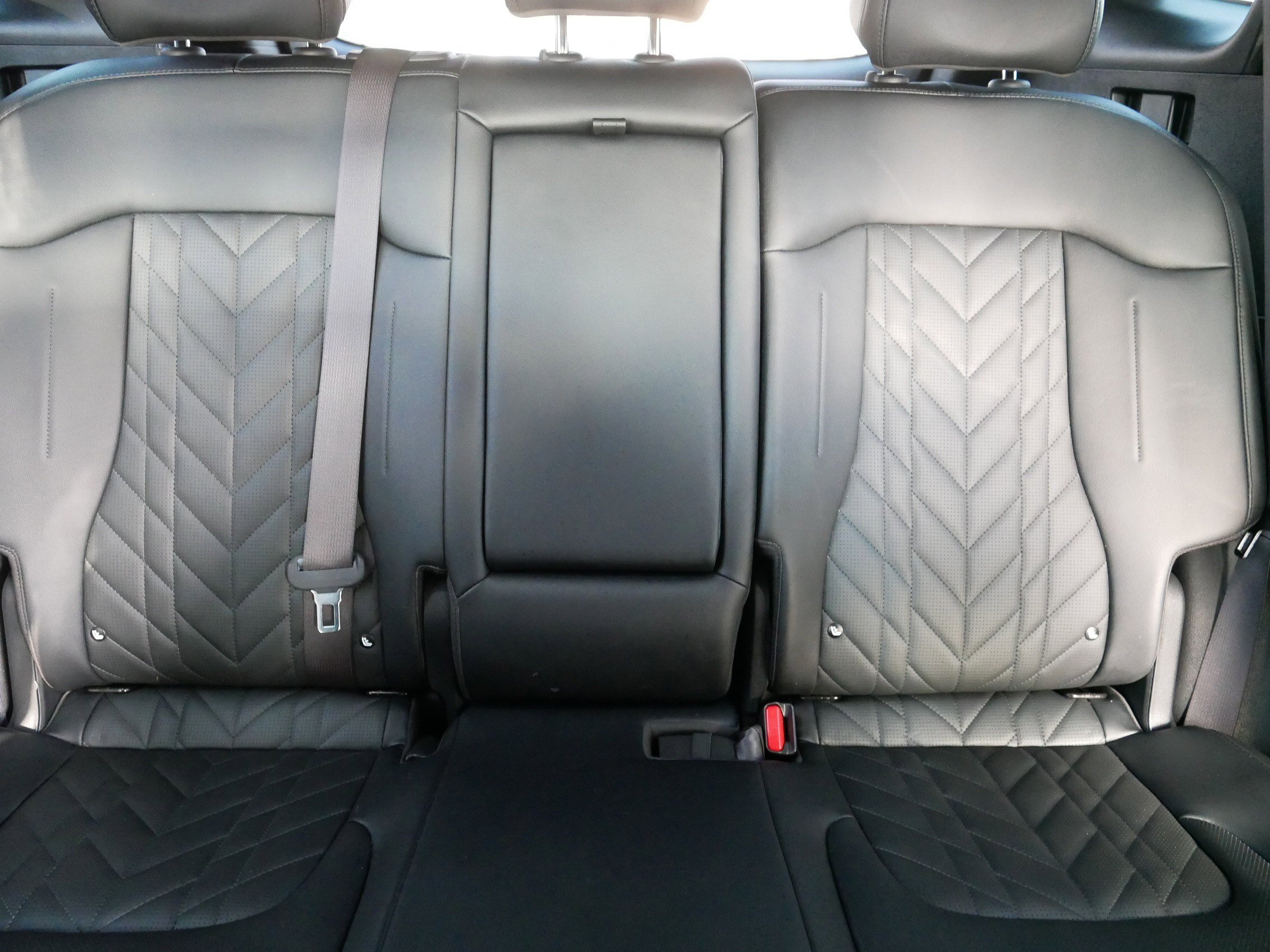 Certified 2025 Kia Sportage X-Line AWD/4WD image 13