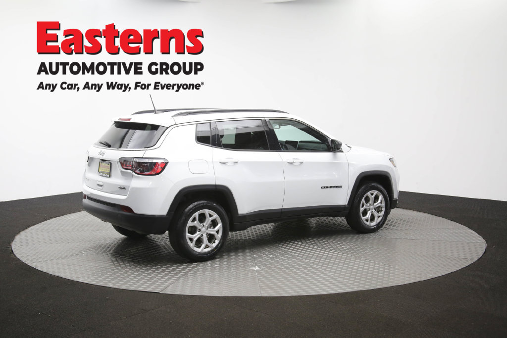 Used 2024 Jeep Compass Latitude AWD/4WD image 44