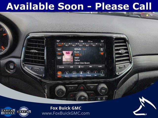 Used 2019 Jeep Grand Cherokee Altitude AWD/4WD image 12
