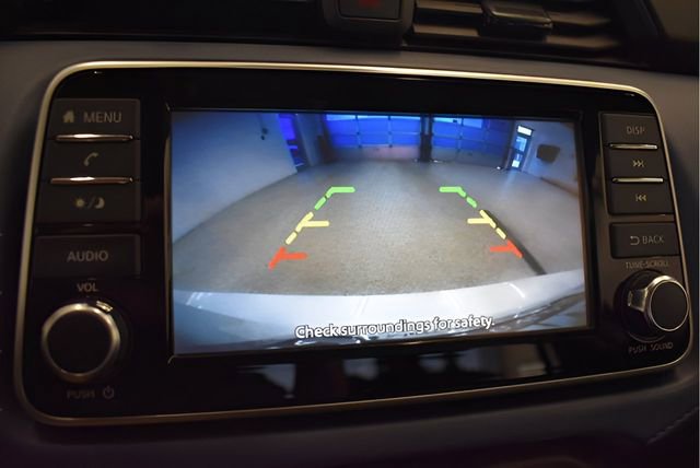 Used 2025 Nissan Versa SV FWD image 27