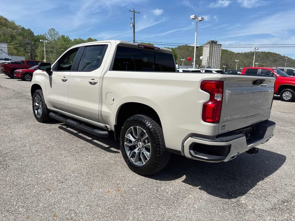 New 2026 Chevrolet Silverado 1500 RST w/ Convenience Package II AWD/4WD image 3