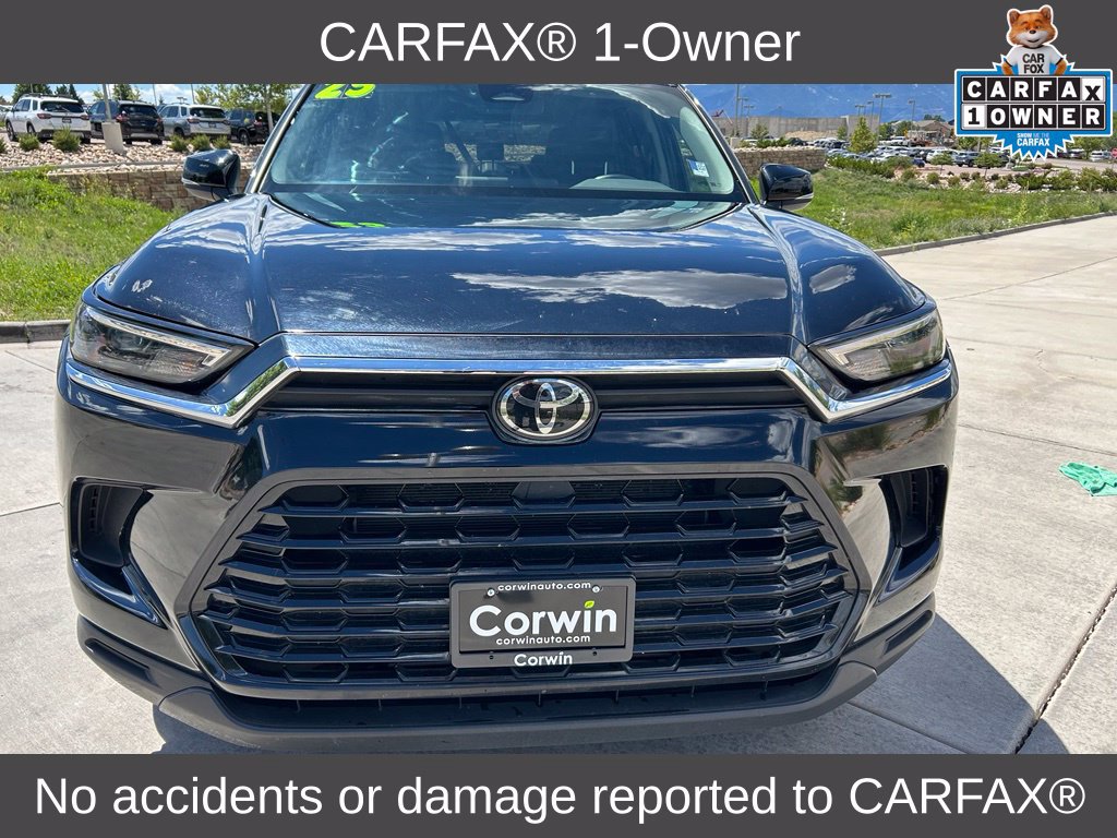 Used 2025 Toyota Grand Highlander AWD image 2