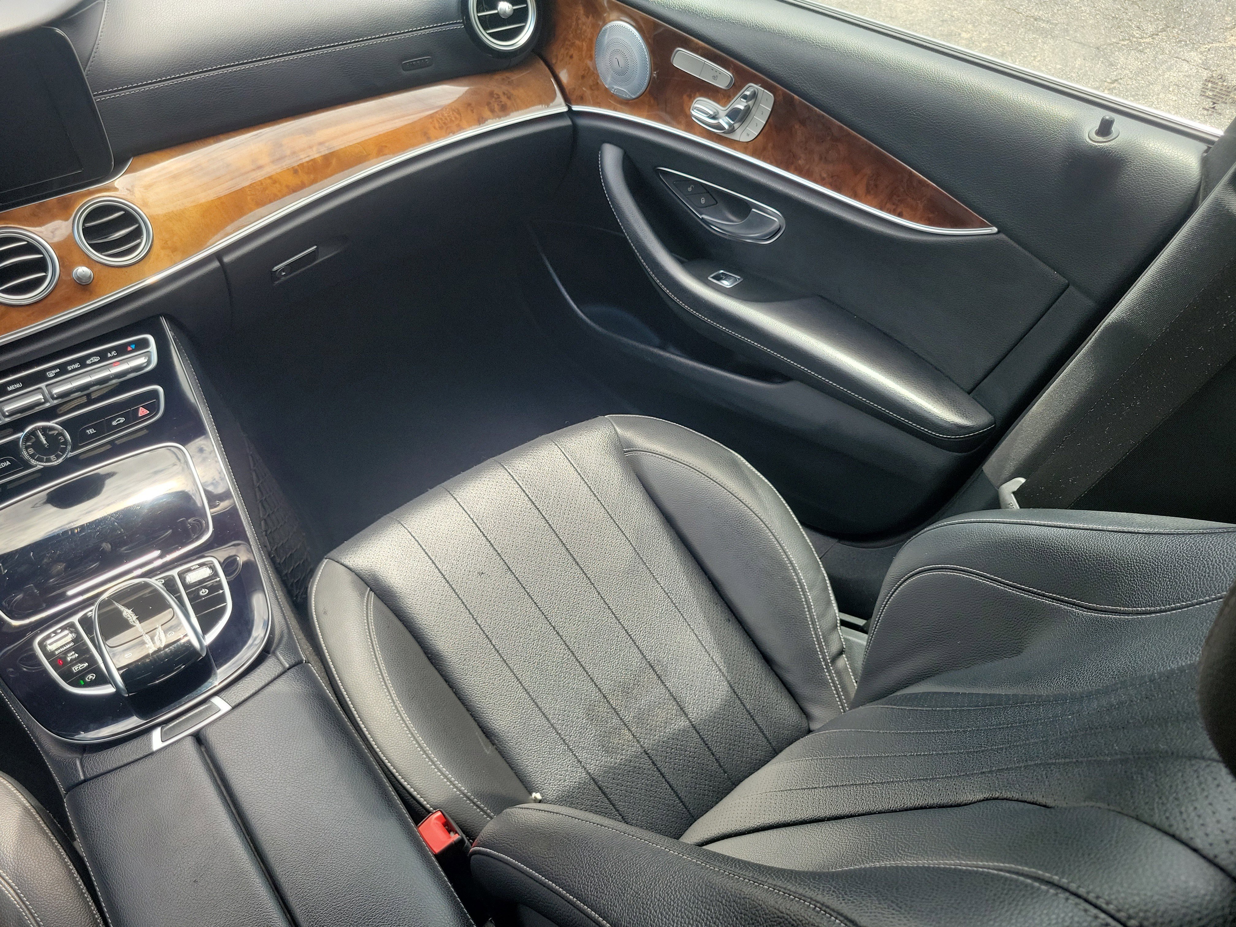 Used 2017 Mercedes-Benz E 300 4MATIC image 13