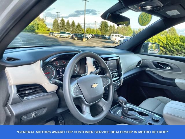 Used 2022 Chevrolet Traverse LS FWD image 11