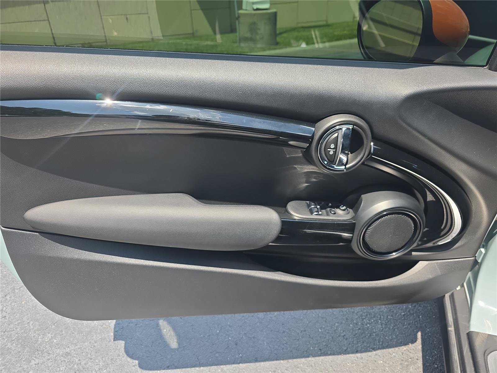 Used 2018 MINI Cooper S FWD image 12