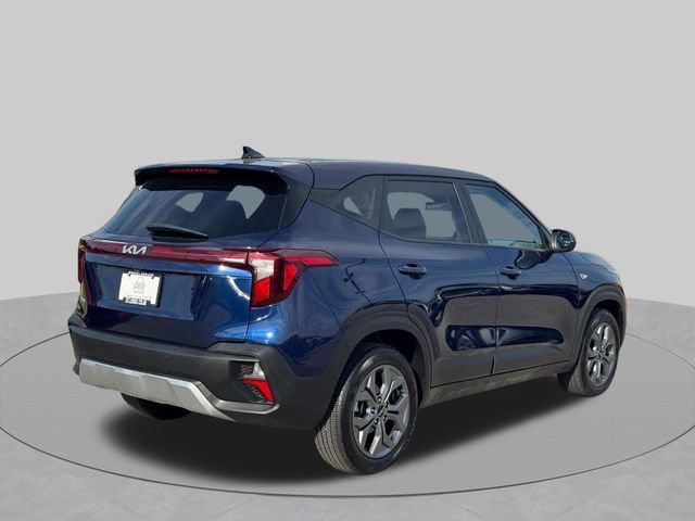 Used 2026 Kia Seltos LX FWD image 3