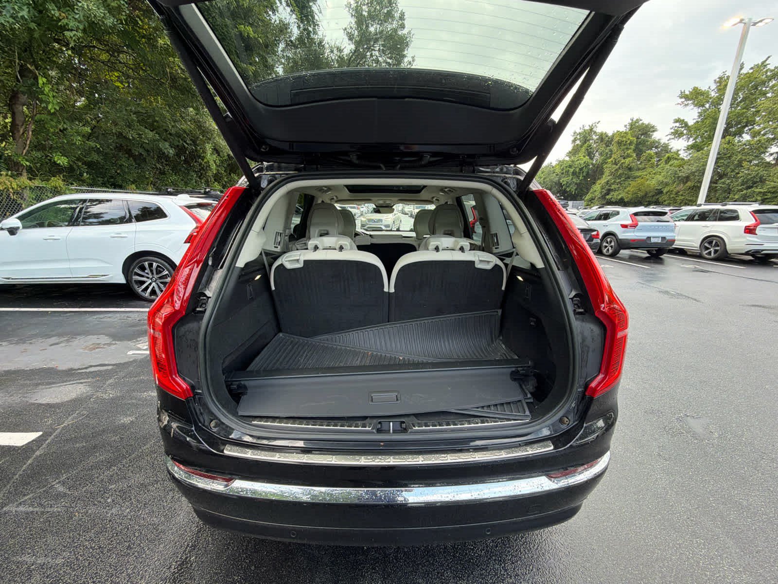 Used 2023 Volvo XC90 B5 Plus w/ Protection Package Premier AWD/4WD image 23