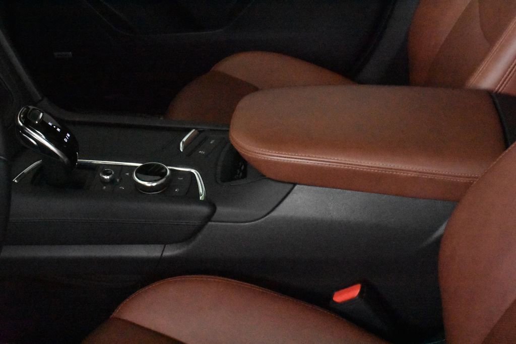 Certified 2024 Cadillac XT5 Premium Luxury w/ Technology Package image 27