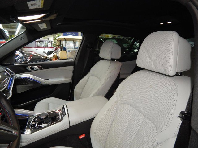 Used 2026 BMW X6 M60i image 17