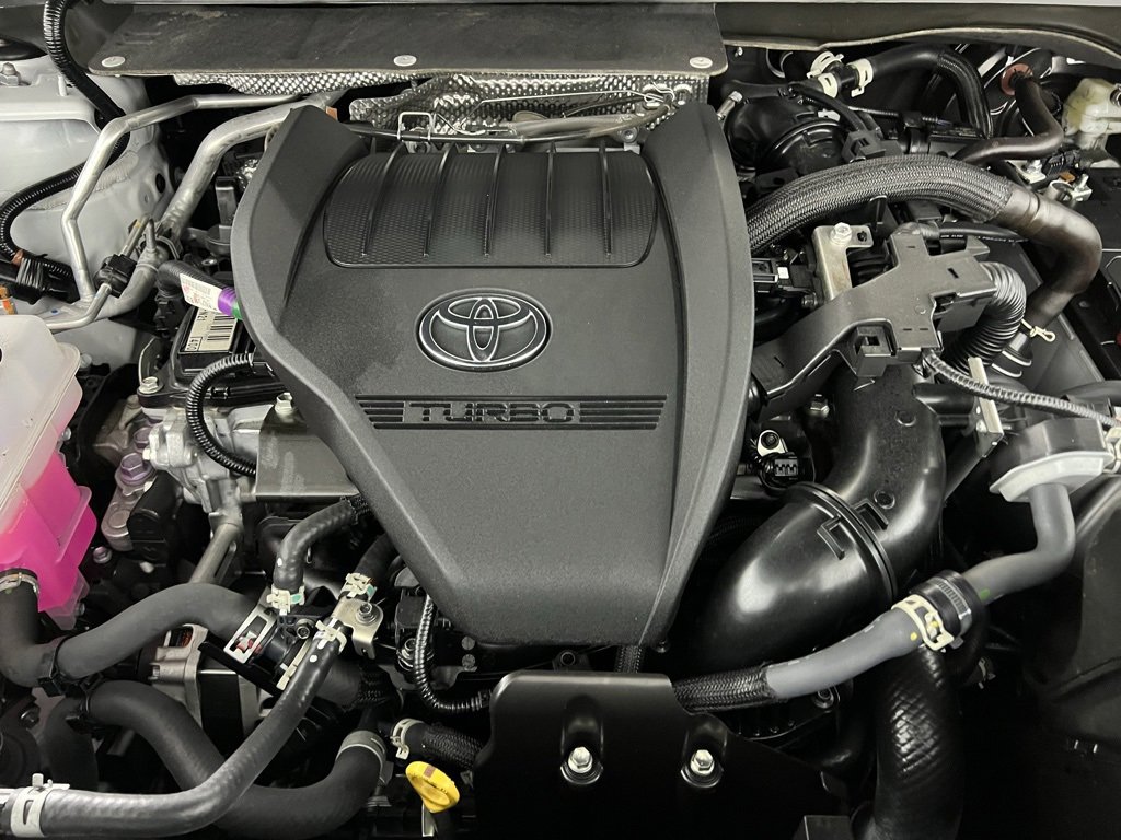 Used 2025 Toyota Highlander XLE image 35