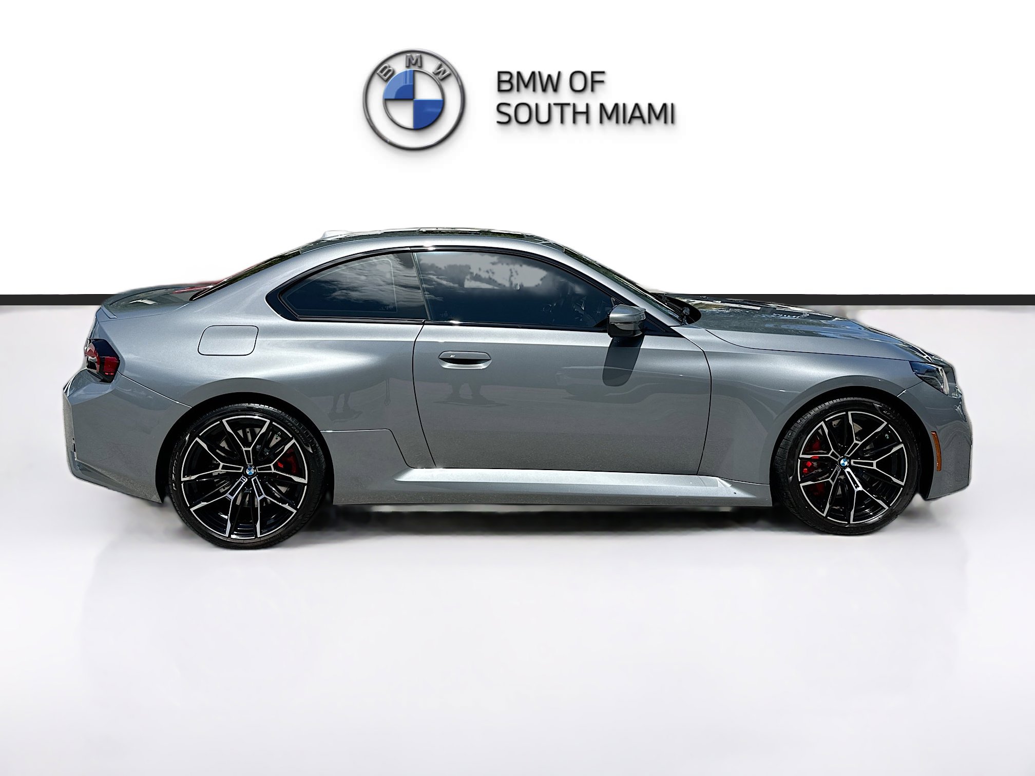 Used 2025 BMW M2 w/ Lighting Package image 8