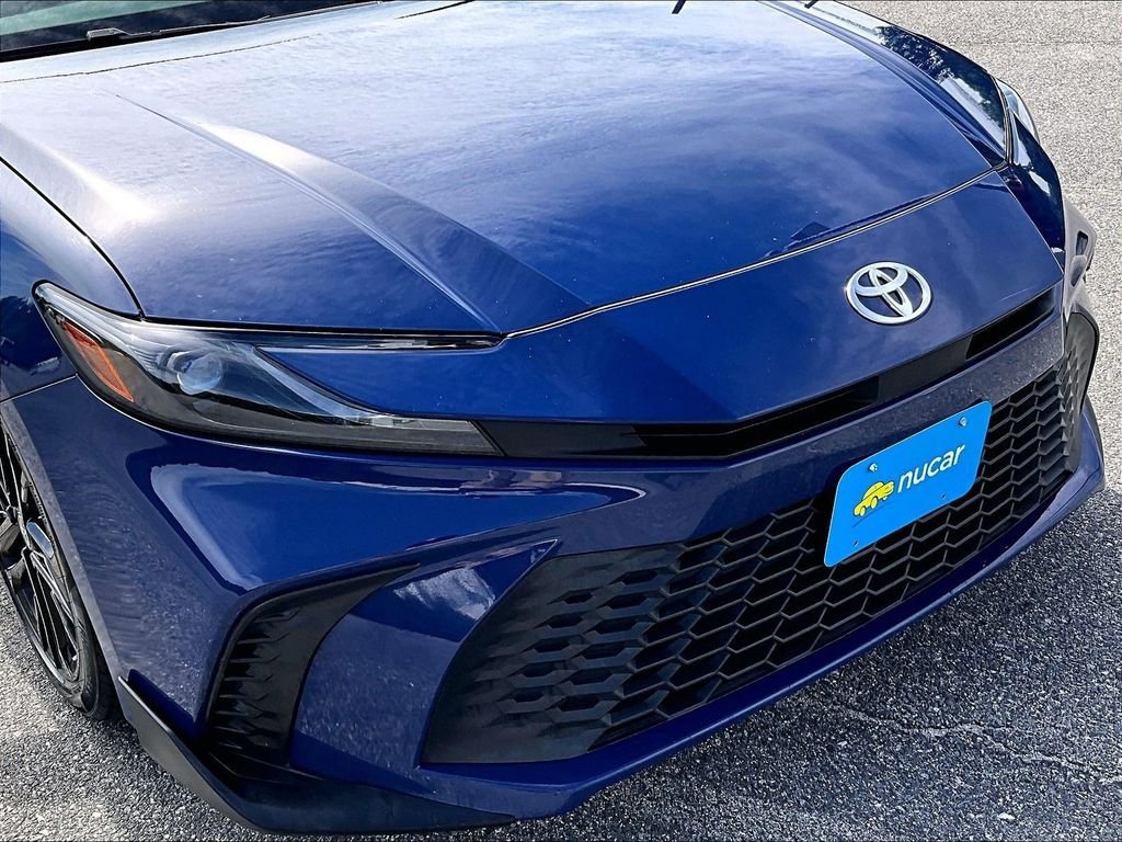 Used 2025 Toyota Camry SE FWD image 30