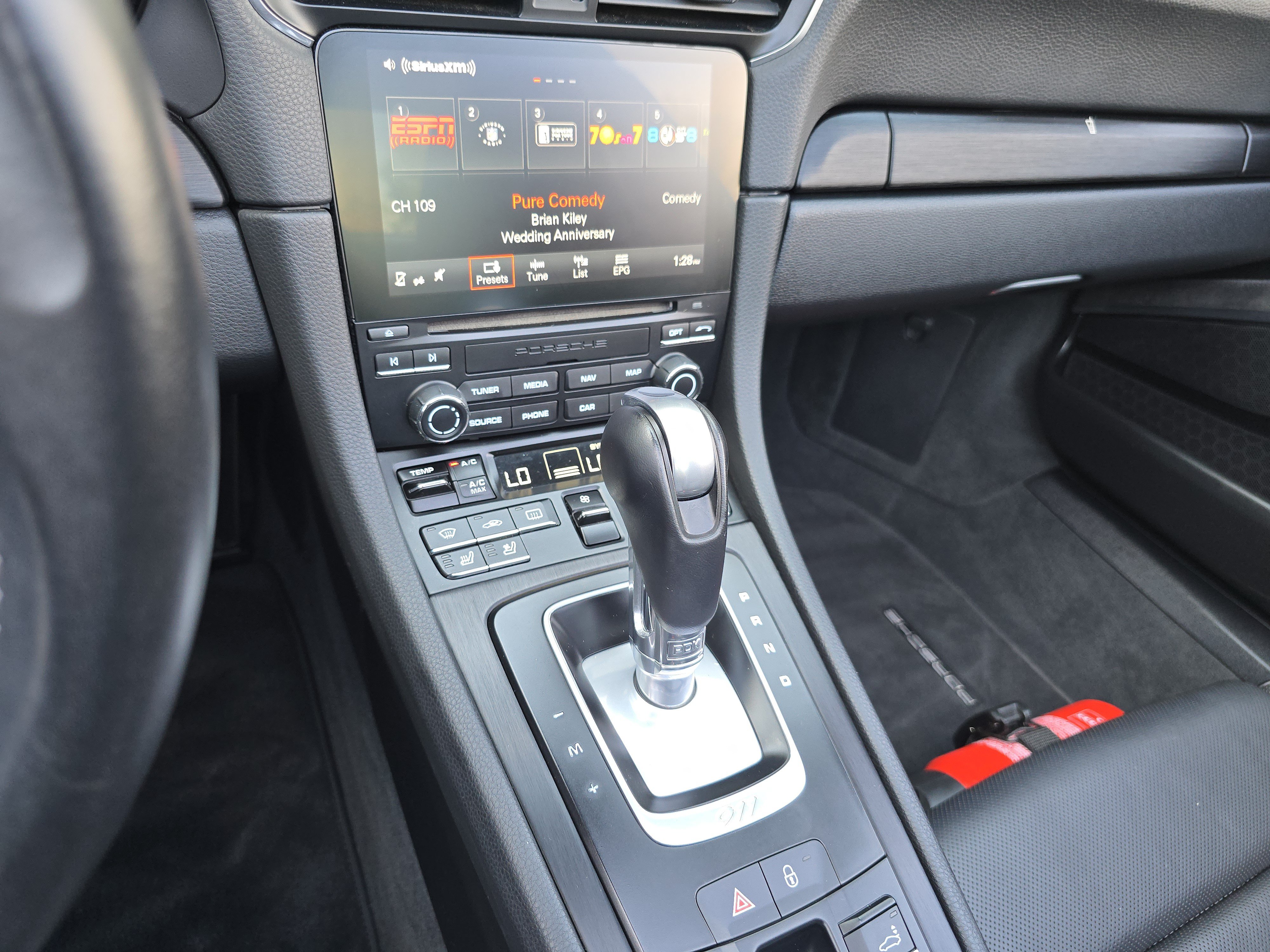 Used 2018 Porsche 911 Targa 4 GTS AWD/4WD image 25