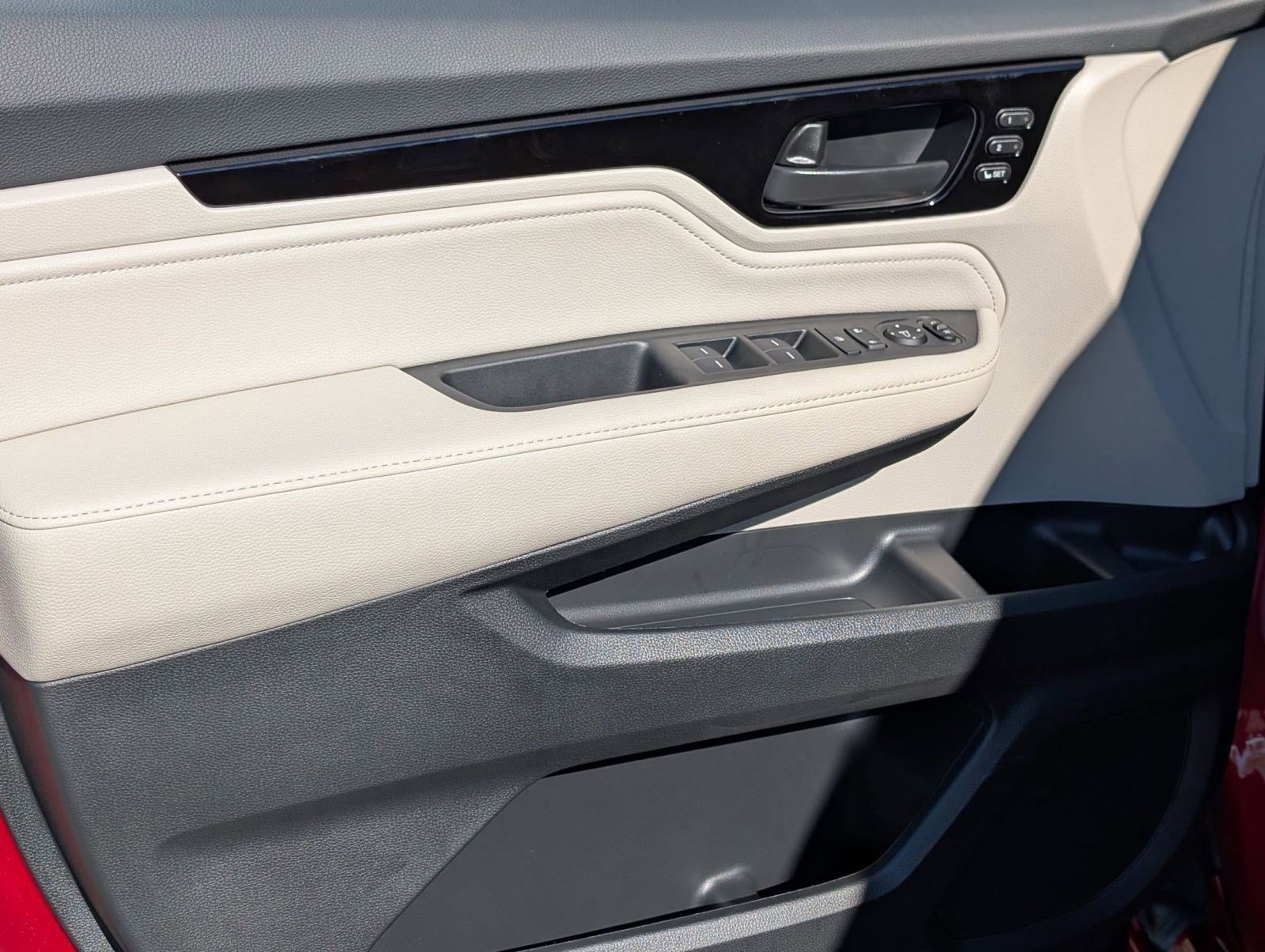 New 2026 Honda Odyssey Touring image 14