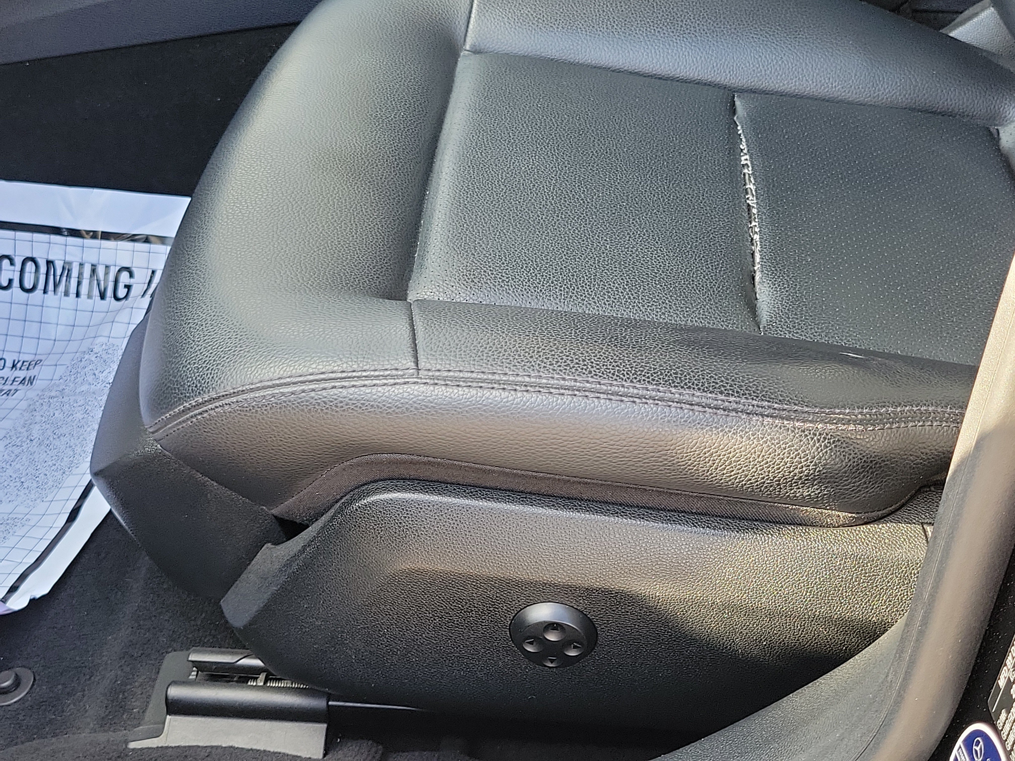 Used 2010 Mercedes-Benz E 350 Sedan image 18