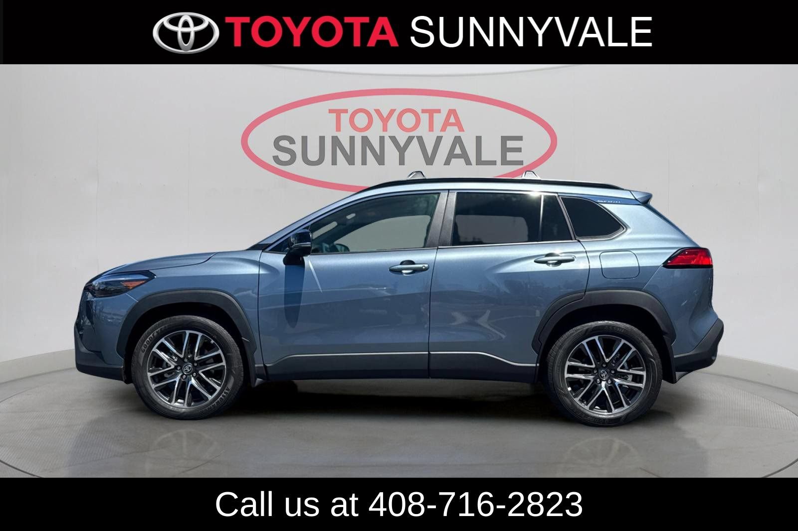 Used 2026 Toyota Corolla Cross XLE w/ Convenience Package AWD/4WD image 6