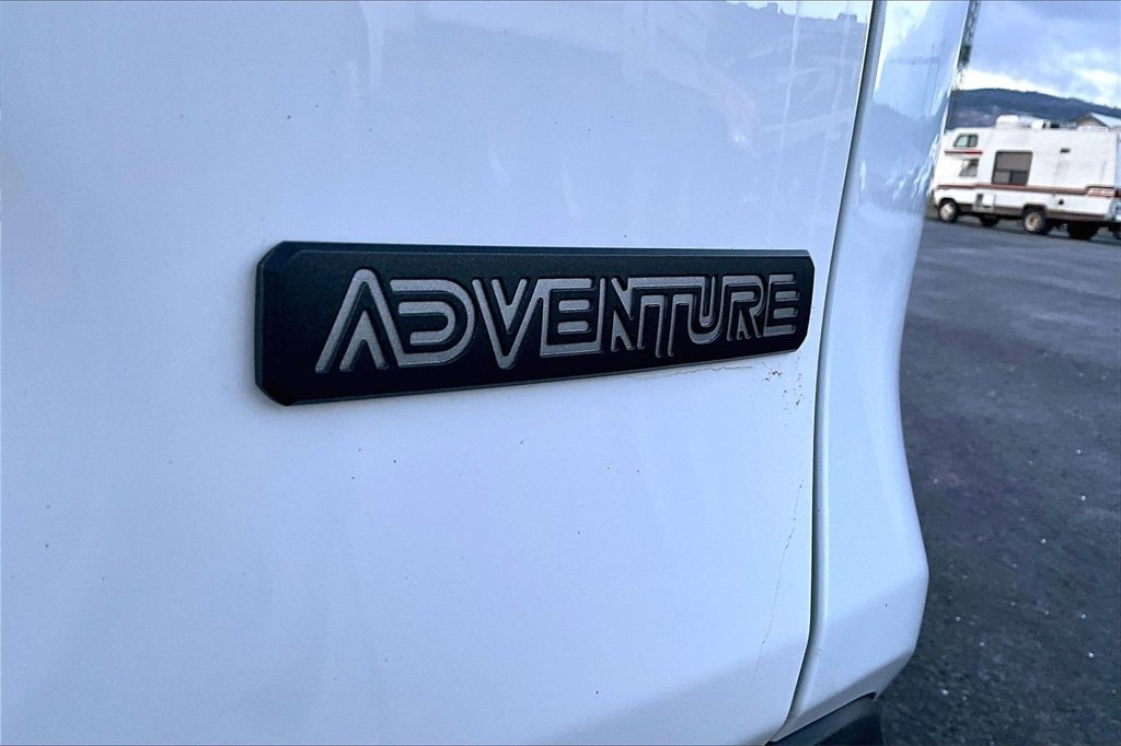 Used 2024 Toyota RAV4 Adventure image 8