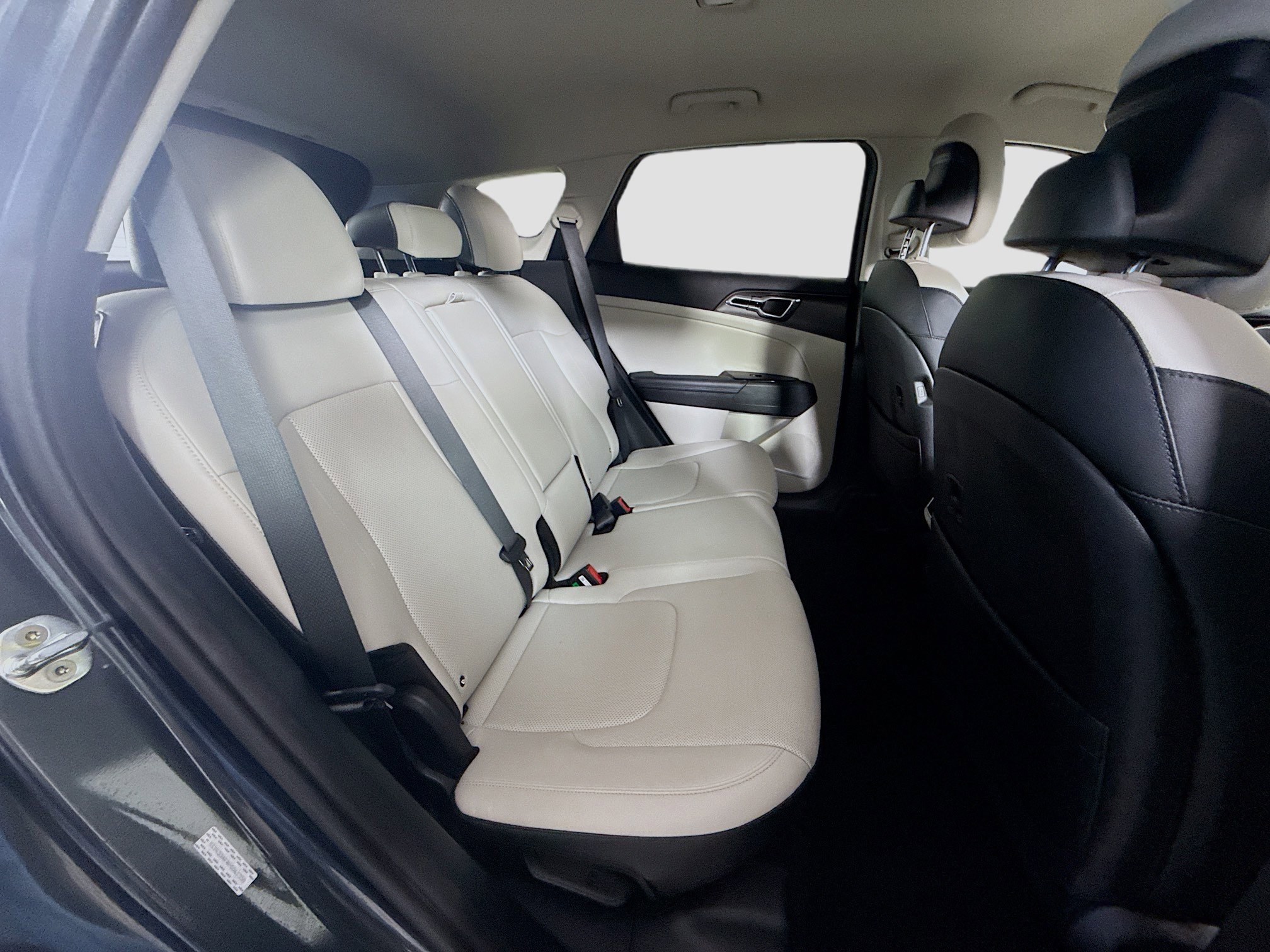 Used 2023 Kia Sportage EX FWD image 27