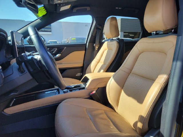 Used 2023 Lincoln Corsair Reserve AWD/4WD image 5